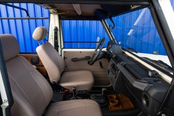 2B-044-Custom-Mercedes-GWagon-White(031)-077676