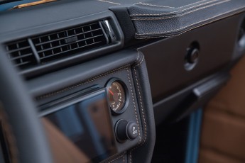 2B-046-Convertible-Mercedes-GWagen-GulfBlue-088653