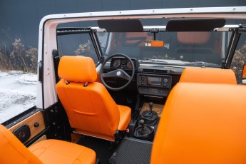 2B-049-Convertible-Mercedes-250GD-DiamondWhite-085419