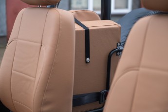 2B-052-Convertible-Mercedes-GWagen-GulfBlue-088653