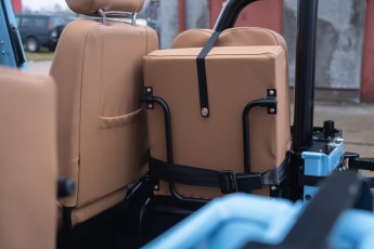 2B-053-Convertible-Mercedes-GWagen-GulfBlue-088653