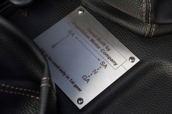 2B-061-Custom-Mercedes-GWagon-White(031)-077676