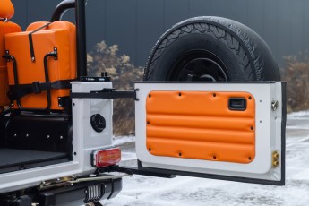 2B-062-Convertible-Mercedes-250GD-DiamondWhite-085419