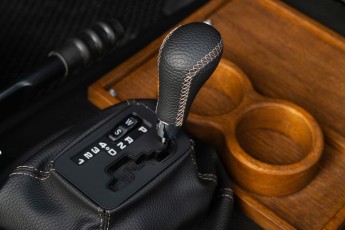 2B-062-Custom-Mercedes-GWagon-White(031)-077676