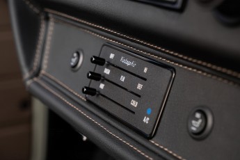 2B-066-Custom-Mercedes-GWagon-White(031)-077676