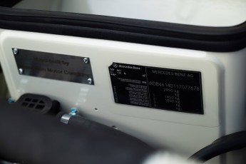 2B-072-Custom-Mercedes-GWagon-White(031)-077676