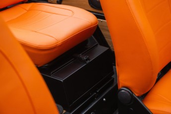 2B-073-Convertible-Mercedes-250GD-DiamondWhite-085419