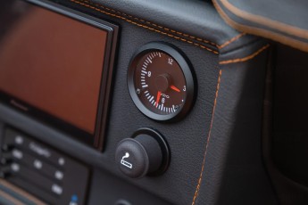 2B-074-Convertible-Mercedes-250GD-DiamondWhite-085419