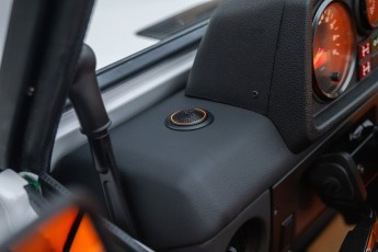 2B-075-Convertible-Mercedes-250GD-DiamondWhite-085419