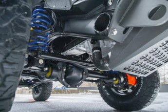 2B-090-Convertible-Mercedes-250GD-DiamondWhite-085419