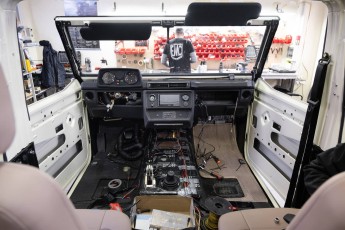 3-003-Custom-Mercedes-GWagon-White(031)-077676