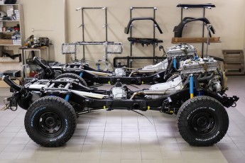 3-021-Custom-Mercedes-GWagon-White(031)-077676