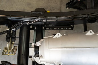 3-028-Convertible-Mercedes-250GD-DiamondWhite-085419