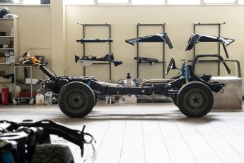 3-028-Convertible-Mercedes-GWagen-GulfBlue-088653