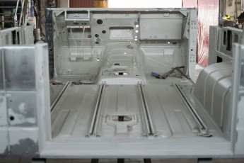 3-042-Convertible-Mercedes-GWagen-GulfBlue-088653