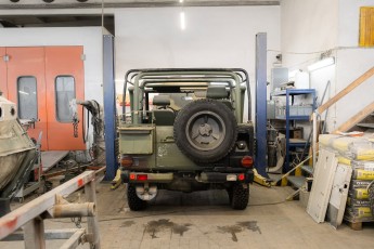 3-059-Convertible-Mercedes-GWagen-GulfBlue-088653