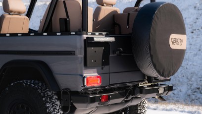 1-004-Custom-Mercedes-GWagon-VesuvioGrey-070041