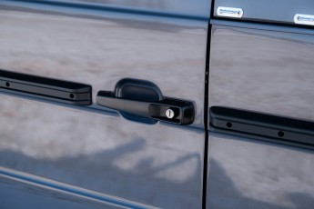 2B-047-Custom-Mercedes-GWagon-VesuvioGrey-070041