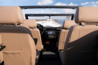 2B-055-Custom-Mercedes-GWagon-VesuvioGrey-070041