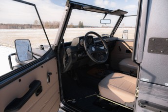 2B-061-Custom-Mercedes-GWagon-VesuvioGrey-070041