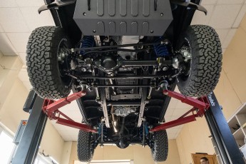 3-002-Custom-Mercedes-GWagon-VesuvioGrey-070041