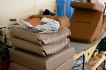 3-006-Custom-Mercedes-GWagon-VesuvioGrey-070041