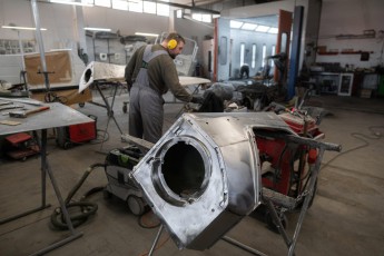 3-039-Custom-Mercedes-GWagon-VesuvioGrey-070041