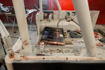 3-048-Custom-Mercedes-GWagon-VesuvioGrey-070041