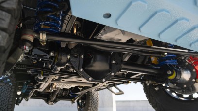 1-007-Vintage-Mercedes-GWagon-GulfBlue-078148