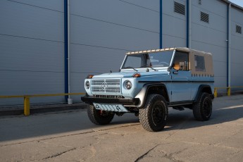 2B-018-Vintage-Mercedes-GWagon-GulfBlue-078148