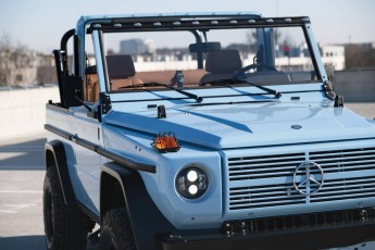 2B-031-Vintage-Mercedes-GWagon-GulfBlue-078148