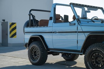 2B-033-Vintage-Mercedes-GWagon-GulfBlue-078148