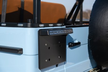 2B-051-Vintage-Mercedes-GWagon-GulfBlue-078148