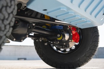 2B-055-Vintage-Mercedes-GWagon-GulfBlue-078148