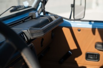 2B-062-Vintage-Mercedes-GWagon-GulfBlue-078148