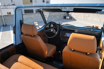 2B-066-Vintage-Mercedes-GWagon-GulfBlue-078148