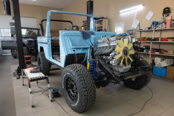 3-020-Vintage-Mercedes-GWagon-GulfBlue-078148