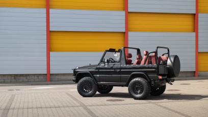 1-001-Custom-Mercedes-GWagon-ObsidianBlack-068611