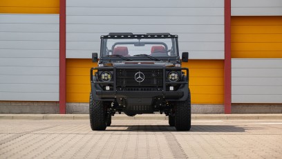 1-002-Custom-Mercedes-GWagon-ObsidianBlack-068611