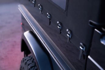 2A-005-Custom-Mercedes-GWagon-ObsidianBlack-068611
