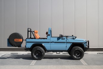 2B-003-Convertible-Mercedes-250GD-ChinaBlue-067270