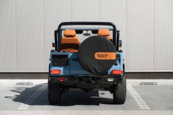 2B-010-Convertible-Mercedes-250GD-ChinaBlue-067270