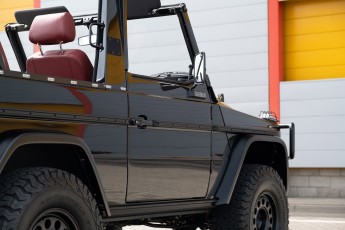2B-039-Custom-Mercedes-GWagon-ObsidianBlack-068611