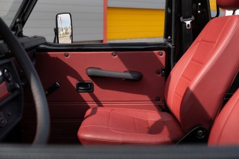 2B-050-Custom-Mercedes-GWagon-ObsidianBlack-068611