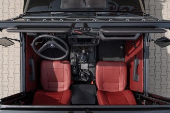 2B-062-Custom-Mercedes-GWagon-ObsidianBlack-068611