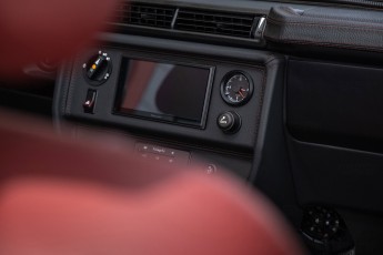 2B-071-Custom-Mercedes-GWagon-ObsidianBlack-068611