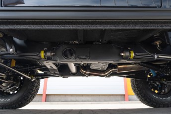 2B-084-Custom-Mercedes-GWagon-ObsidianBlack-068611