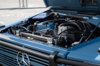 2B-085-Convertible-Mercedes-250GD-ChinaBlue-067270