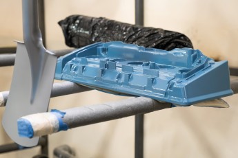 3-021-Convertible-Mercedes-250GD-ChinaBlue-067270