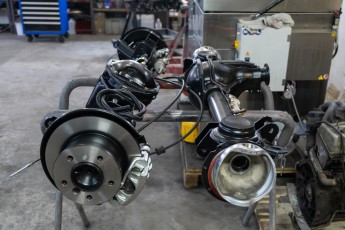 3-043-Convertible-Mercedes-250GD-ChinaBlue-067270